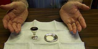 Become a Eucharistic and Visitation Ministry Team Member